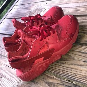 Red Nike Huaraches